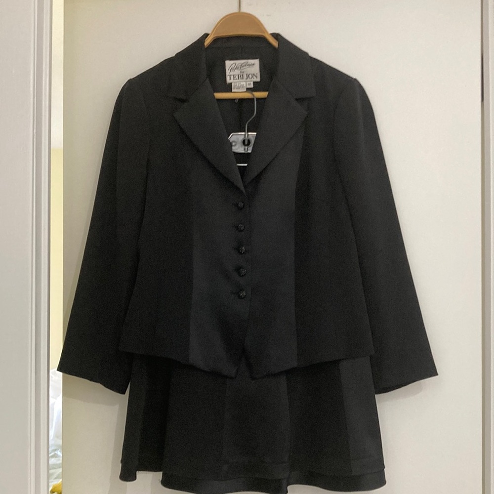 Silk Rickie Freeman for Teri Jon tuxedo style skirt suit